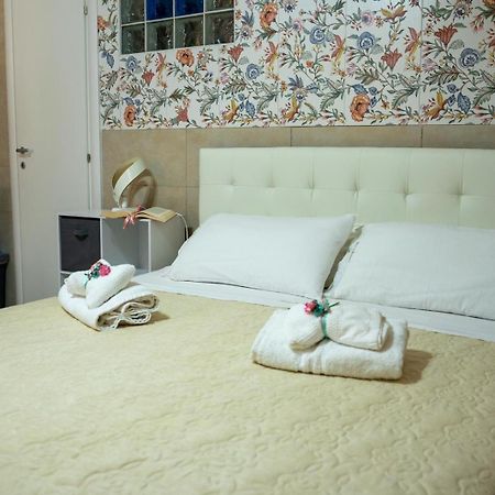 Mary Maira Apartment Сиракуза Екстериор снимка