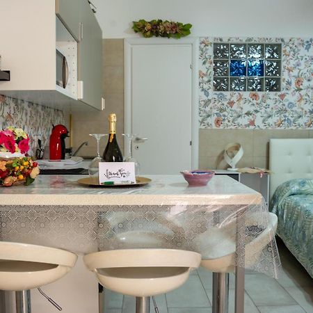 Mary Maira Apartment Сиракуза Екстериор снимка