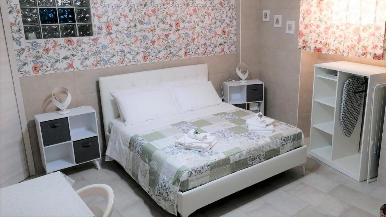 Mary Maira Apartment Сиракуза Екстериор снимка