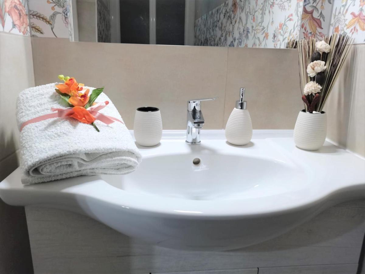 Mary Maira Apartment Сиракуза Екстериор снимка